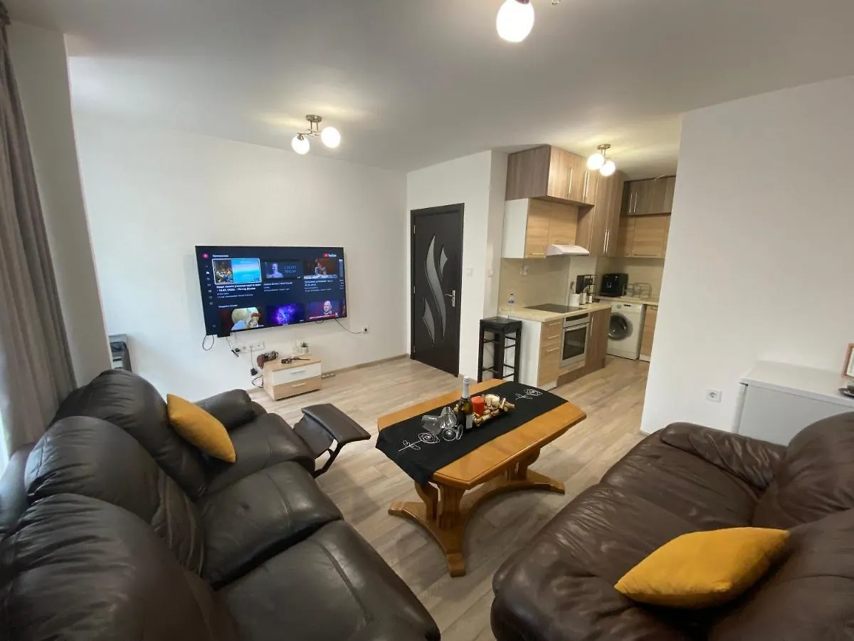 プロヴディフModern 1Br Apart With Cinema Couch 65 Inch Tv & Free Street Parkingアパートメント